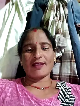 Snapshot of Mamta_cut25A chatting on 09/30/25, 01:17 Mamta cut25A online show from 09/30/25, 01:17
