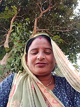 Snapshot of Mamta_cut25A chatting on 10/14/25, 04:35 Mamta cut25A online show from 10/14/25, 04:35