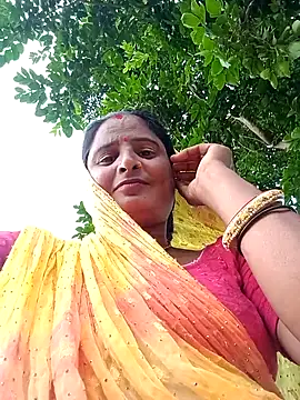 Snapshot of Mamta_cut25A chatting on 09/29/25, 10:44 Mamta cut25A online show from 09/29/25, 10:44