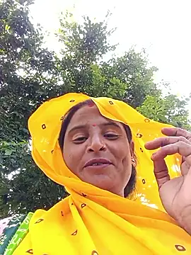 Snapshot of Mamta_cut25A chatting on 10/05/25, 06:04 Mamta cut25A online show from 10/05/25, 06:04