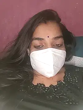 Snapshot of the_saavi chatting on 12/13/25, 08:04 the saavi online show from 12/13/25, 08:04