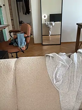 SophiiaStarr online show from 09/18/25, 12:19