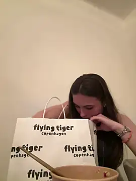 SophiiaStarr online show from 04/08/26, 07:48