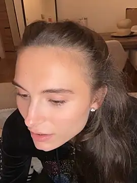 SophiiaStarr online show from 10/27/25, 07:26