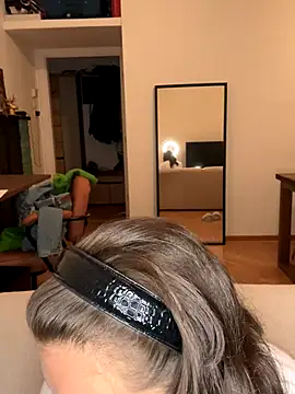 SophiiaStarr online show from 09/16/25, 06:42