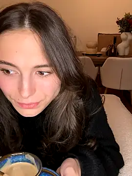 SophiiaStarr online show from 11/04/25, 07:17