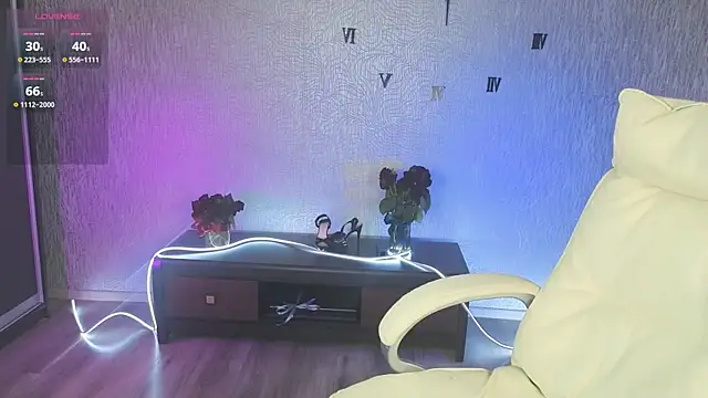 NikkiiStill online show from 10/25/25, 03:17