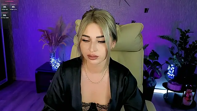 NikkiiStill online show from 05/24/26, 02:44