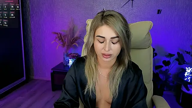NikkiiStill online show from 06/16/26, 01:27