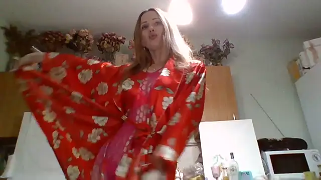 Snapshot of Tiluu1 chatting on 02/17/26, 08:50 Tiluu1 online show from 02/17/26, 08:50