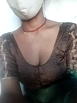 Snapshot of Sharmili_xx chatting on 11/13/25, 08:18 Sharmili xx online show from 11/13/25, 08:18