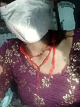 Snapshot of Sharmili_xx chatting on 10/03/25, 10:55 Sharmili xx online show from 10/03/25, 10:55