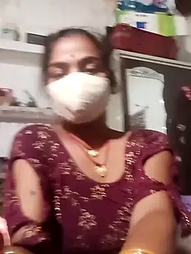 Snapshot of Sharmili_xx chatting on 10/12/25, 09:49 Sharmili xx online show from 10/12/25, 09:49