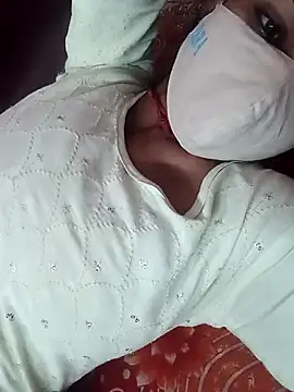 Snapshot of Sharmili_xx chatting on 09/30/25, 03:51 Sharmili xx online show from 09/30/25, 03:51