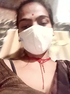 Snapshot of Sharmili_xx chatting on 10/07/25, 11:06 Sharmili xx online show from 10/07/25, 11:06