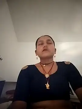 Sonam shinde online show from 02/17/26, 07:38