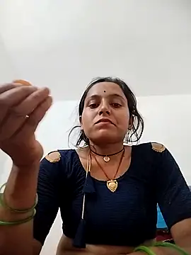 Sonam shinde online show from 03/29/26, 06:04