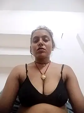 Sonam shinde online show from 04/26/26, 09:12