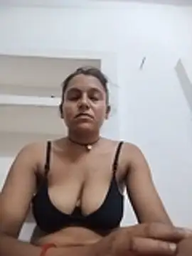 Snapshot of Sonam_shinde chatting on 07/05/26, 09:10 Sonam shinde online show from 07/05/26, 09:10