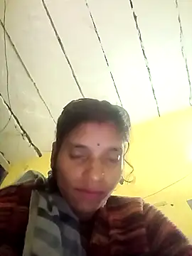 Snapshot of Punam_jindal chatting on 12/19/25, 03:21 Punam jindal online show from 12/19/25, 03:21