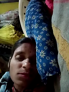 Snapshot of Punam_jindal chatting on 12/18/25, 03:16 Punam jindal online show from 12/18/25, 03:16