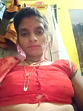 Snapshot of Punam_jindal chatting on 11/02/25, 03:39 Punam jindal online show from 11/02/25, 03:39
