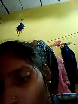 Snapshot of Punam_jindal chatting on 12/01/25, 03:51 Punam jindal online show from 12/01/25, 03:51