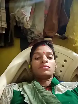 Snapshot of Punam_jindal chatting on 10/20/25, 04:29 Punam jindal online show from 10/20/25, 04:29