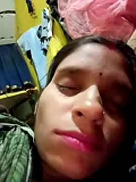 Snapshot of Punam_jindal chatting on 11/21/25, 03:33 Punam jindal online show from 11/21/25, 03:33