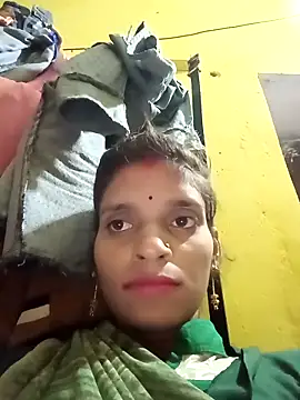 Snapshot of Punam_jindal chatting on 10/25/25, 03:01 Punam jindal online show from 10/25/25, 03:01