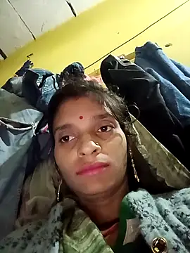 Snapshot of Punam_jindal chatting on 11/26/25, 01:49 Punam jindal online show from 11/26/25, 01:49