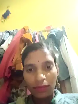 Snapshot of Punam_jindal chatting on 11/10/25, 02:27 Punam jindal online show from 11/10/25, 02:27