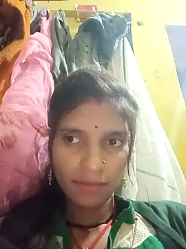 Snapshot of Punam_jindal chatting on 11/11/25, 02:45 Punam jindal online show from 11/11/25, 02:45