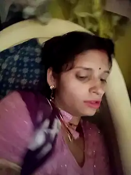 Snapshot of Punam_jindal chatting on 06/20/26, 03:44 Punam jindal online show from 06/20/26, 03:44