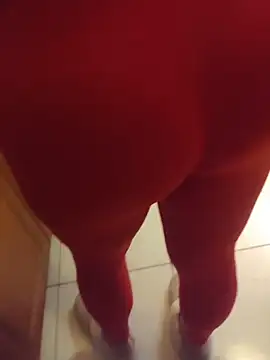 Snapshot of MiriandZacki chatting on 12/14/25, 09:59 MiriandZacki online show from 12/14/25, 09:59