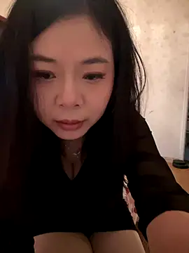 Snapshot of smgirls chatting on 10/29/25, 09:52 smgirls online show from 10/29/25, 09:52