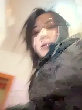 Snapshot of smgirls chatting on 12/01/25, 03:24 smgirls online show from 12/01/25, 03:24