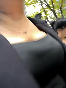 Snapshot of smgirls chatting on 11/14/25, 07:45 smgirls online show from 11/14/25, 07:45