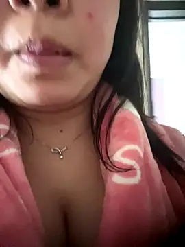 Snapshot of smgirls chatting on 12/14/25, 11:16 smgirls online show from 12/14/25, 11:16