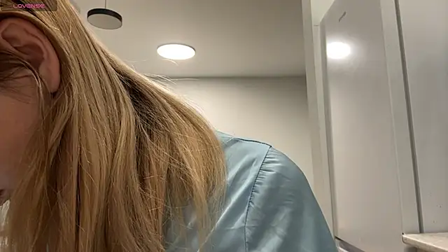 Denni Spilber online show from 02/05/26, 04:36