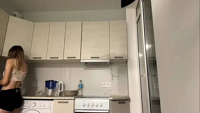 Denni Spilber online show from 09/23/25, 04:47