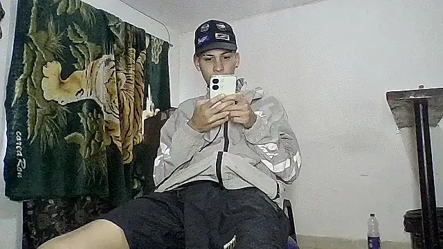 sam hottt online show from 09/24/25, 08:04