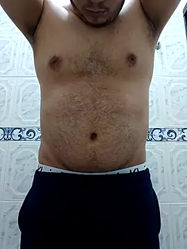 Alexboy022025 online show from 04/10/26, 06:31