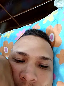 Alexboy022025 online show from 10/05/25, 09:16