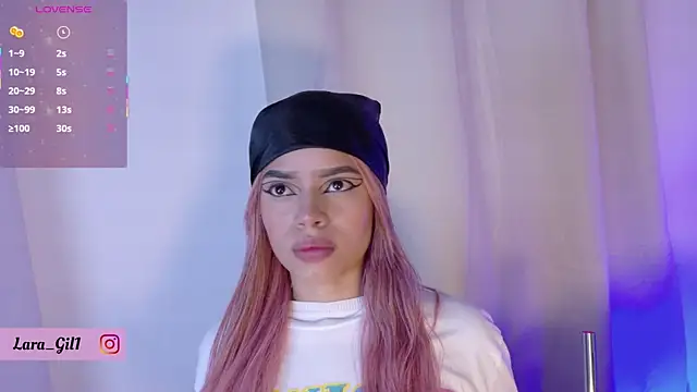 Snapshot of LaraGiil chatting on 09/20/25, 12:54 LaraGiil online show from 09/20/25, 12:54