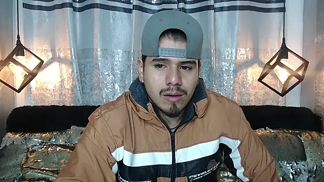 Snapshot of thiago_bos chatting on 09/14/25, 11:43 thiago bos online show from 09/14/25, 11:43