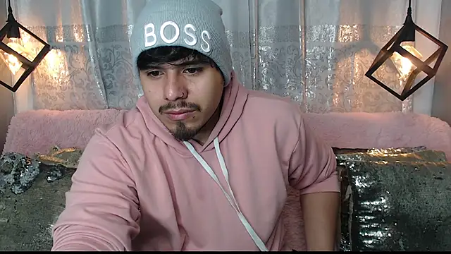 Snapshot of thiago_bos chatting on 09/18/25, 11:35 thiago bos online show from 09/18/25, 11:35