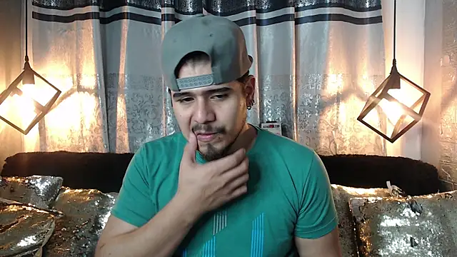 Snapshot of thiago_bos chatting on 10/08/25, 10:39 thiago bos online show from 10/08/25, 10:39