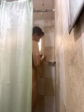 Snapshot of True_Di chatting on 09/14/25, 01:44 True Di online show from 09/14/25, 01:44