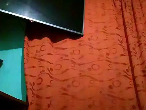 Snapshot of True_Di chatting on 09/23/25, 01:23 True Di online show from 09/23/25, 01:23